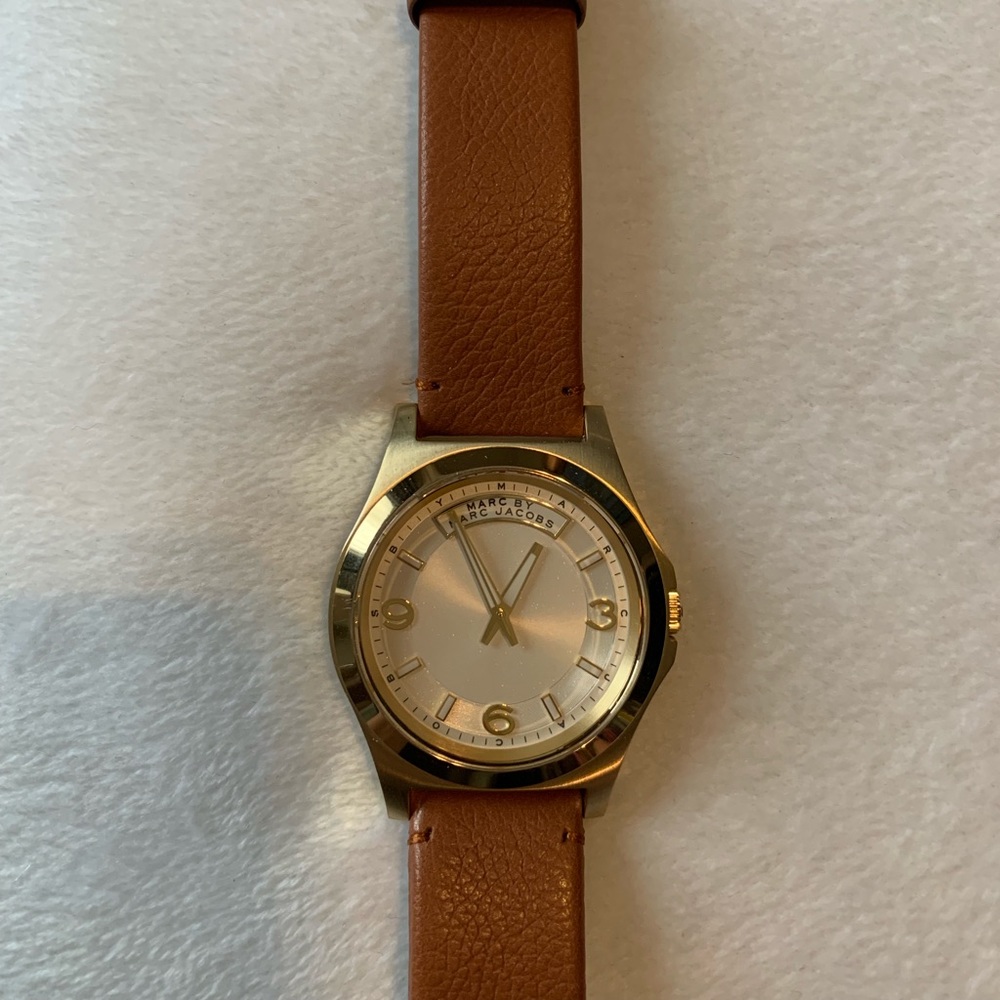 Marc Jacobs leather women’s watch